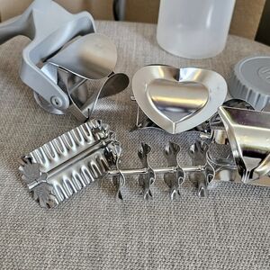 Silver Metal Pastry Cutters Set
